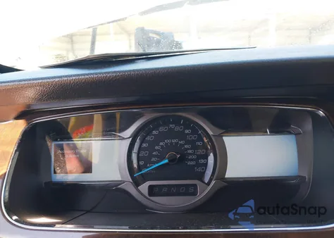 2016 Ford Taurus Limited z USA, uszkodzony, nr VIN 1FAHP2F94GG111268